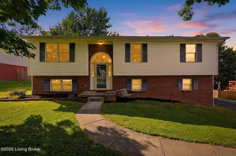 1336 Bonnie Blue Loop, Lawrenceburg, KY 40342