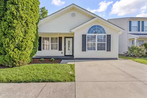 6524 Cottagemeadow Dr, Louisville, KY 40218