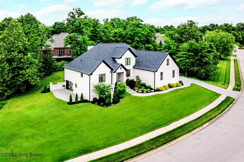 3506 Charlevoix Ct, Floyds Knobs, IN 47119