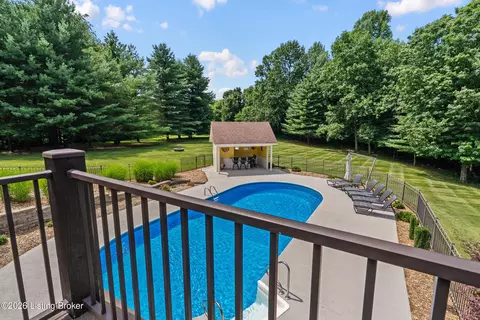 Exterior - 3616 Eagles Trce, Floyds Knobs, IN 47119 photo 13 of 18