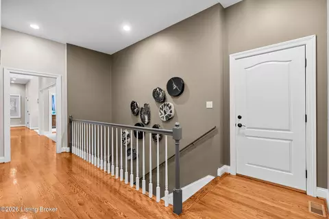 Entry Way - 3616 Eagles Trce, Floyds Knobs, IN 47119 photo 11 of 20