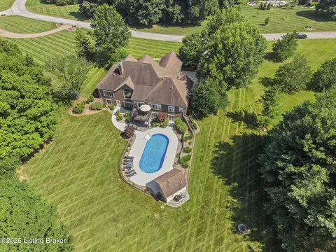 View/Area - 3616 Eagles Trce, Floyds Knobs, IN 47119 photo 4 of 5
