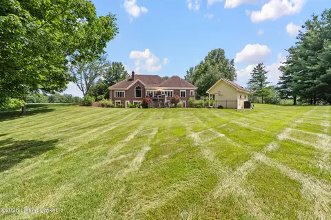 Exterior - 3616 Eagles Trce, Floyds Knobs, IN 47119 photo 18 of 18