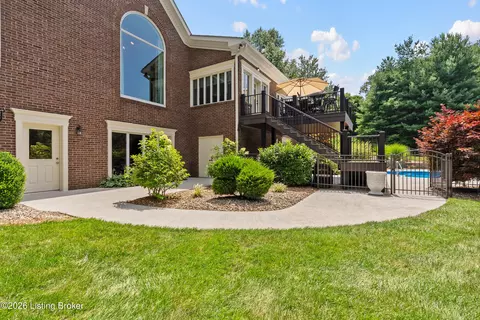 Exterior - 3616 Eagles Trce, Floyds Knobs, IN 47119 photo 14 of 18