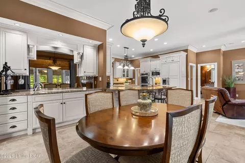 Dining - 3616 Eagles Trce, Floyds Knobs, IN 47119 photo 4 of 5
