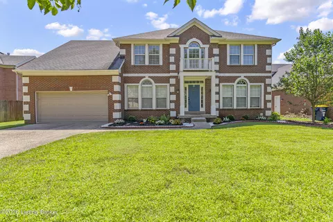 9915 White Blossom Blvd, Louisville, KY 40241