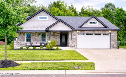 9011 Manslick Commons Dr, Louisville, KY 40219