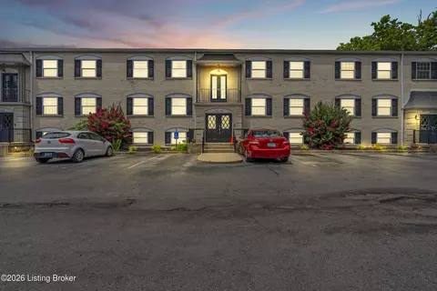 113 Middletown Sq, Louisville, KY 40243