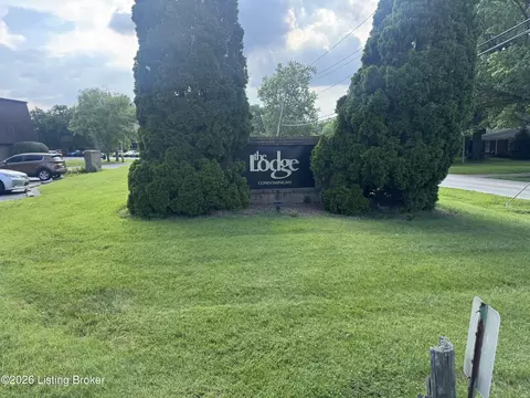 3504 Lodge Ln #129, Louisville, KY 40218