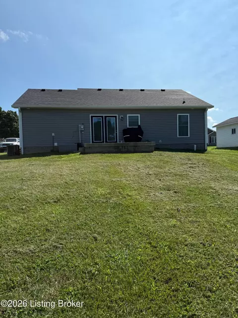 22 Temple Dr, Springfield, KY 40069 photo 3