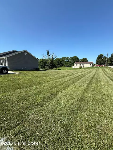 22 Temple Dr, Springfield, KY 40069 photo 4