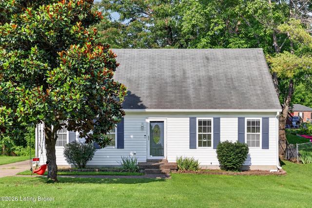 7808 Watering Pl, Louisville, KY 40291