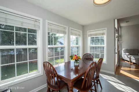Dining - 4909 Middlesex Dr, Louisville, KY 40245 photo 4 of 4