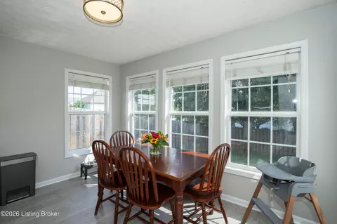 Dining - 4909 Middlesex Dr, Louisville, KY 40245 photo 3 of 4
