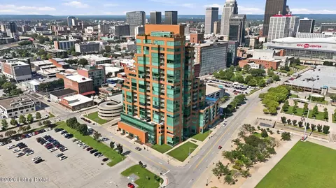 222 E Witherspoon St #1601, Louisville, KY 40202