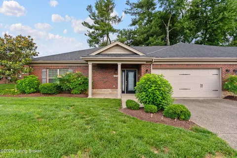 6436 Clover Trace Cir, Louisville, KY 40216