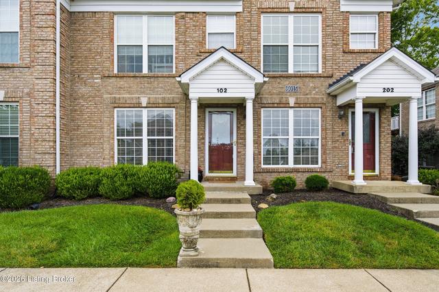 6015 Wooded Creek Dr #102, Louisville, KY 40291