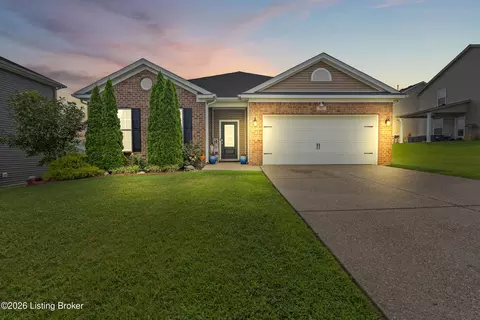 7807 Pineland Ridge Pass, Louisville, KY 40229