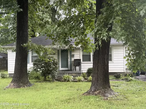 2701 Pioneer Rd, Louisville, KY 40216