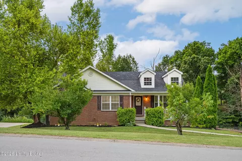 111 Chesapeake Trl, Coxs Creek, KY 40013