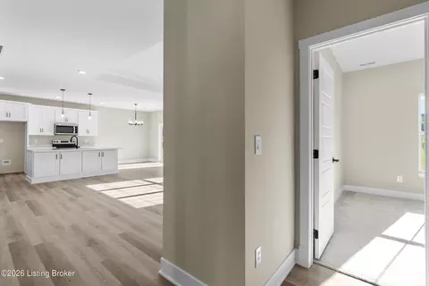 Entry Way - 7014 Dylan Cir, Georgetown, IN 47122 photo 13 of 15
