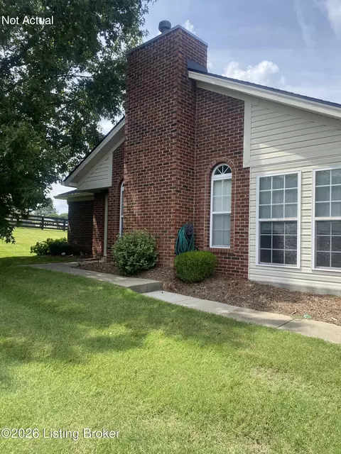 11305 Ridge Lake Dr, Louisville, KY 40272