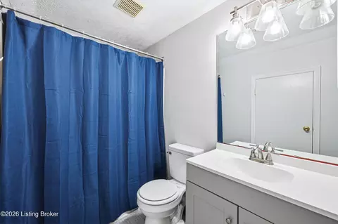 Bath - 186 Beechtree Ln, Mount Washington, KY 40047 photo 3 of 3