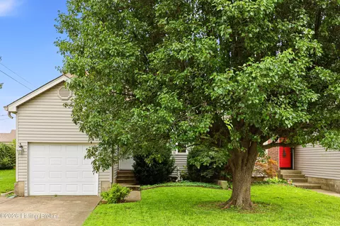 186 Beechtree Ln, Mount Washington, KY 40047