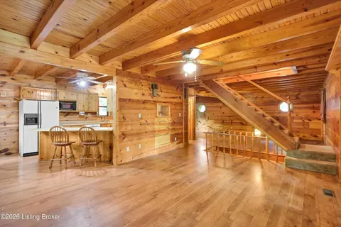 Entry Way - 140 Hudson Rd, Bee Spring, KY 42207 photo 1 of 1