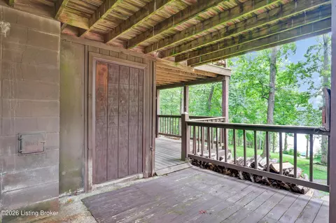 Exterior - 140 Hudson Rd, Bee Spring, KY 42207 photo 9 of 15