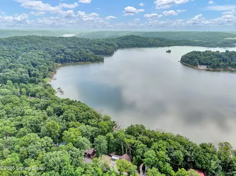 View/Area - 140 Hudson Rd, Bee Spring, KY 42207 photo 4 of 13