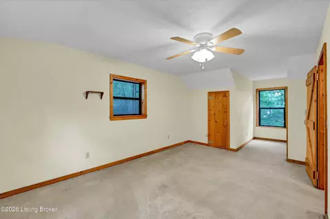 Bedroom - 140 Hudson Rd, Bee Spring, KY 42207 photo 3 of 8