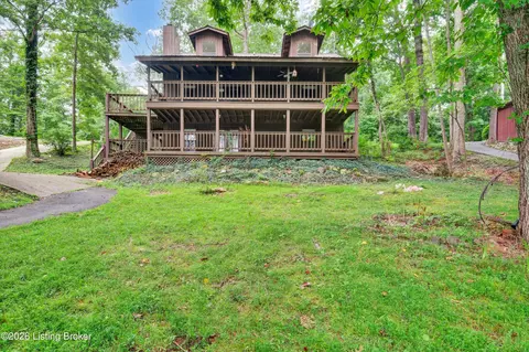 Exterior - 140 Hudson Rd, Bee Spring, KY 42207 photo 2 of 15