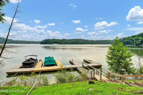 View/Area - 140 Hudson Rd, Bee Spring, KY 42207 photo 8 of 13