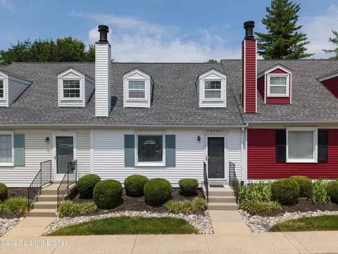 10787 Colonial Woods Way, Louisville, KY 40223