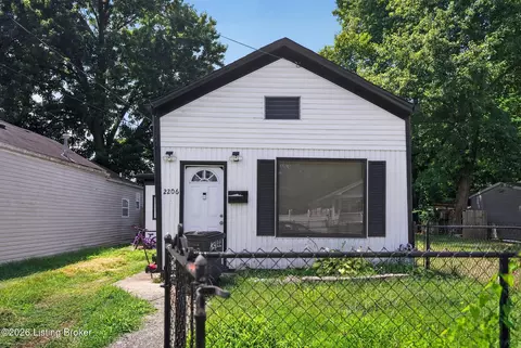 2206 Saint Xavier St, Louisville, KY 40212