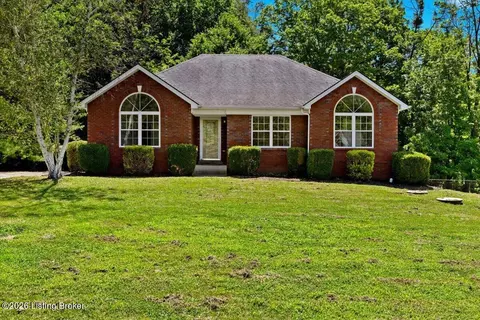 171 Cardinal Ct, Mount Eden, KY 40046