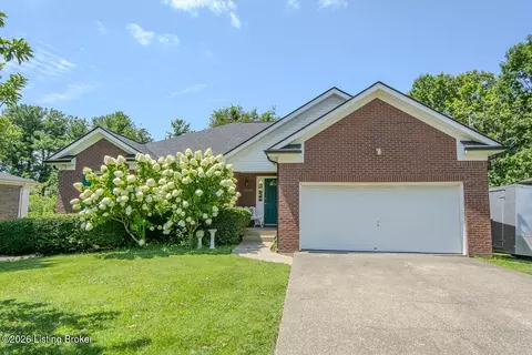1114 Meadowridge Trl, Goshen, KY 40026