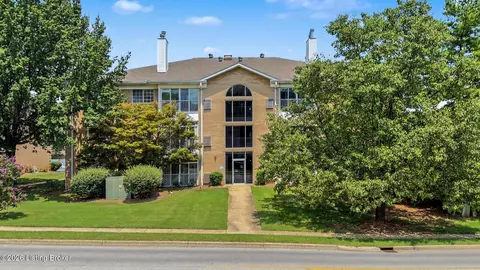 8508 Atrium Dr #1101, Louisville, KY 40220