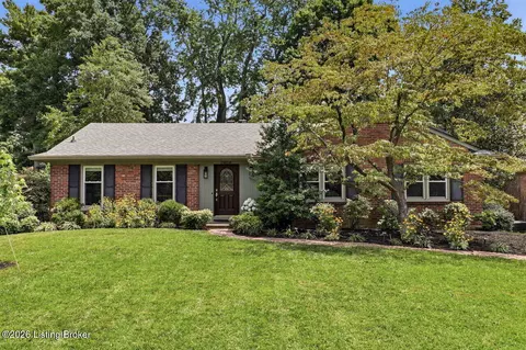 7608 Springvale Dr, Louisville, KY 40241