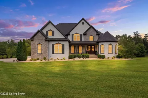 878 Woodsdale Farm Dr, Shepherdsville, KY 40165