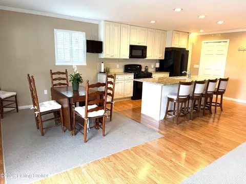 Dining - 2474 Cherry St, Crescent Springs, KY 41017 photo 2 of 2