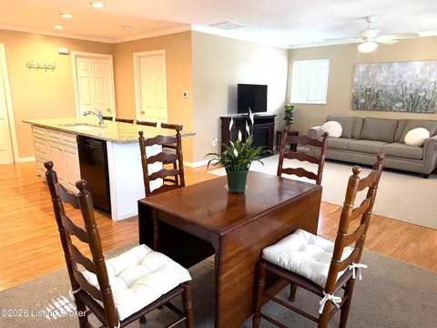 Dining - 2474 Cherry St, Crescent Springs, KY 41017 photo 1 of 2