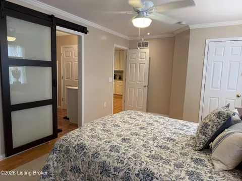 Bedroom - 2474 Cherry St, Crescent Springs, KY 41017 photo 2 of 3