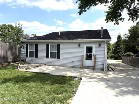 Exterior - 2474 Cherry St, Crescent Springs, KY 41017 photo 2 of 5