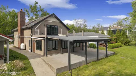 252 W River Rd, Charlestown, IN 47111