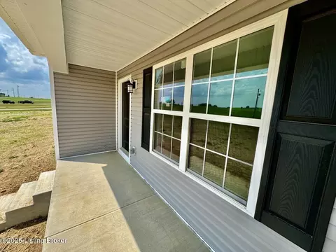 Exterior - 1592 Old Perryville Loop, Springfield, KY 40069 photo 2 of 4