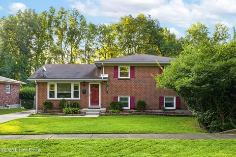 7621 Greenfield Ave, Louisville, KY 40214