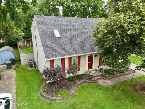 8724 Loch Lea Ln, Louisville, KY 40299
