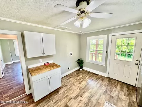 55 Green St, Springfield, KY 40069 photo 8